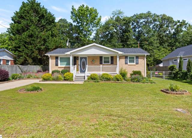 Property at 112 L St, Williamston, SC 29697, 3 beds, 1 bath
