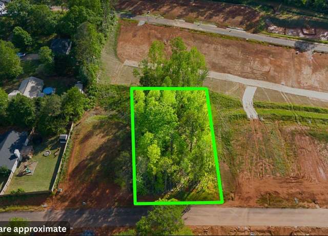 Property at 7 Criss Dr, Piedmont, SC 29673