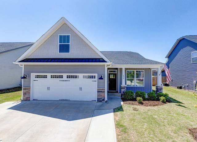 Property at 290 Foxbank Cir, Greer, SC 29651, 3 beds, 2 baths