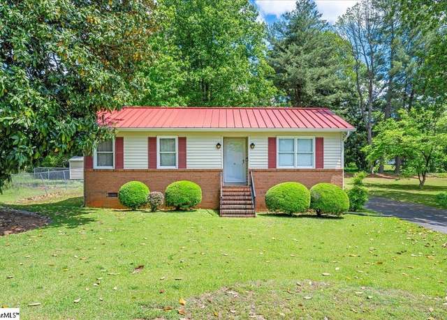 Property at 8 Cross St, Inman, SC 29349, 2 beds, 2 baths