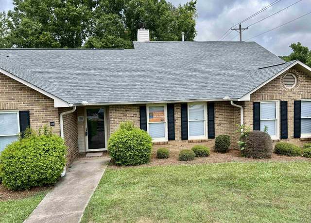 Property at 102 Heritage West Ct, Greenwood, SC 29646-8952, 4 beds, 2 baths