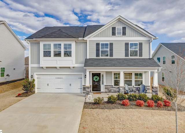 Property at 312 Starling Ave, Easley, SC 29642, 4 beds, 2.5 baths