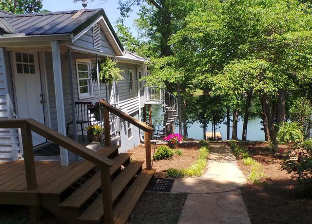 Property at 101 Mcalister Cir, Townville, SC 29689, 4 beds, 2 baths