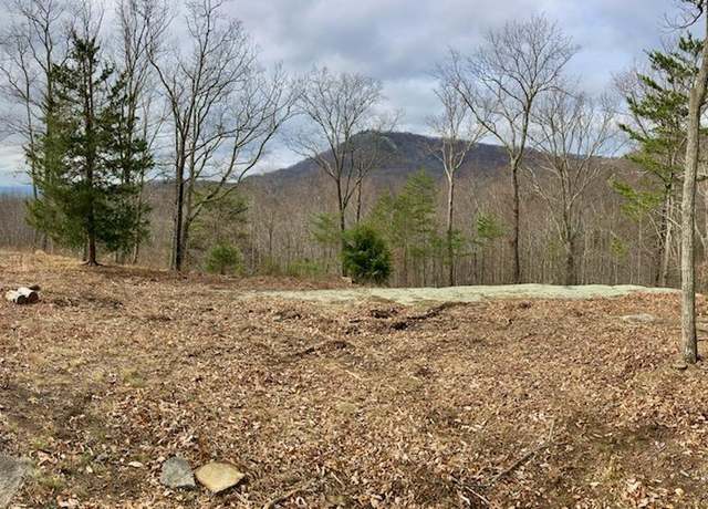 Property at 16 Heather Hill Ln, Landrum, SC 29356