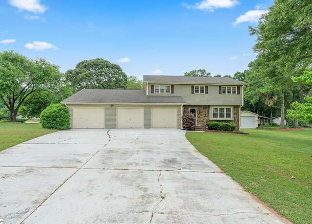 Property at 208 S Severn Cir, Easley, SC 29642, 4 beds, 2.5 baths
