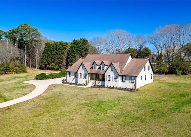 Property at 118 Briar Patch Rd, Anderson, SC 29621, 6 beds, 5.5 baths