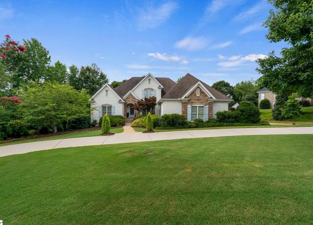Property at 104 Etowah Ln, Piedmont, SC 29673, 4 beds, 3.5 baths