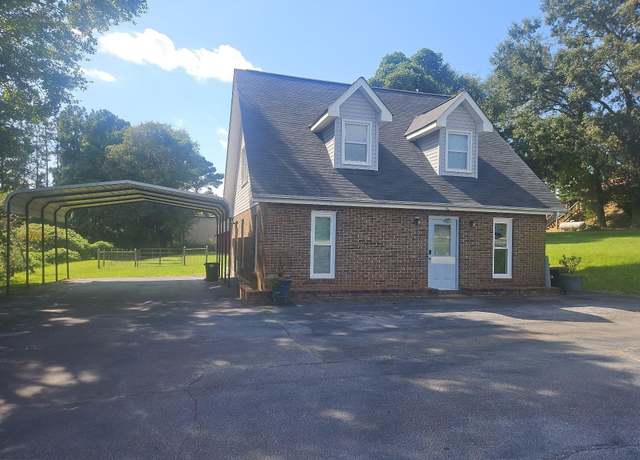 Property at 4612 Moorefield Memorial Hwy, Pickens, SC 29671, 3 beds, 2 baths