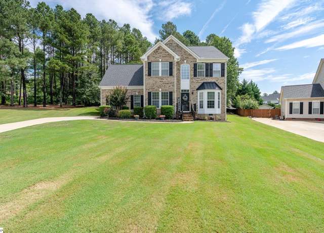 Property at 146 Armistead Ln, Easley, SC 29642, 4 beds, 2.5 baths
