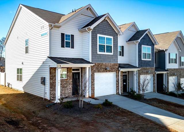 Property at 301 E Compass Way, Easley, SC 29640, 3 beds, 2.5 baths