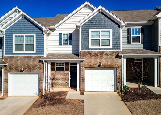 Property at 318 E Compass Way, Easley, SC 29640, 3 beds, 2.5 baths