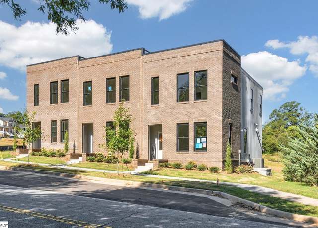 Property at 292 College St, Spartanburg, SC 29303, 2 beds, 2.5 baths