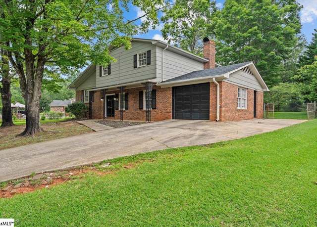 Property at 4391 Conrad Dr, Spartanburg, SC 29301, 5 beds, 2.5 baths