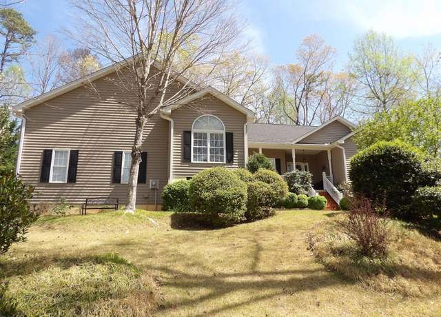 Property at 121 Sunset Bay Blvd, Seneca, SC 29672, 4 beds, 3 baths