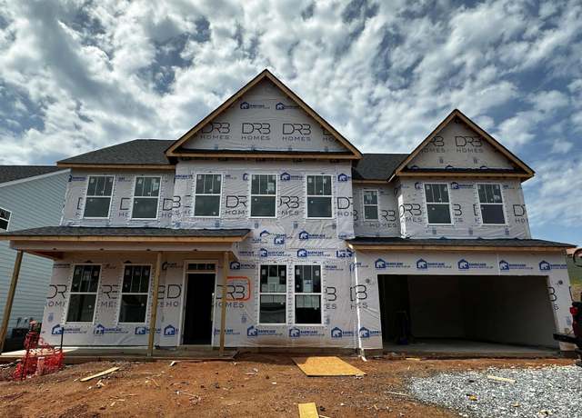 Property at 121 Wells Crossing Ln, Seneca, SC 29678, 5 beds, 3 baths