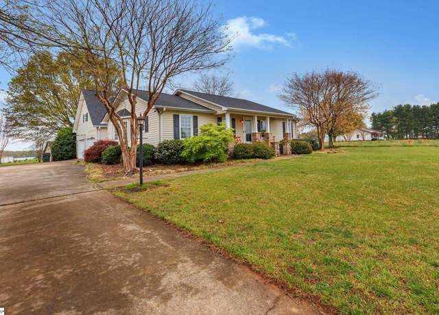 Property at 1265 Woods Chapel Rd, Duncan, SC 29334, 3 beds, 2 baths