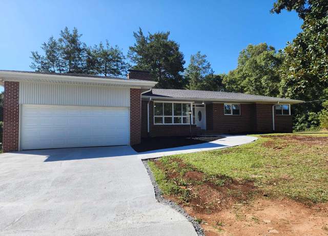 Property at 213 Barker Rd, Simpsonville, SC 29680, 3 beds, 3 baths