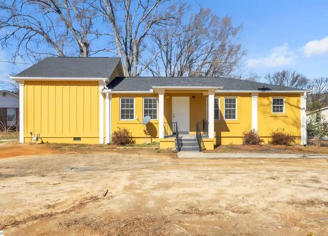 Property at 2004 W Blue Ridge Dr, Greenville, SC 29611, 3 beds, 3 baths