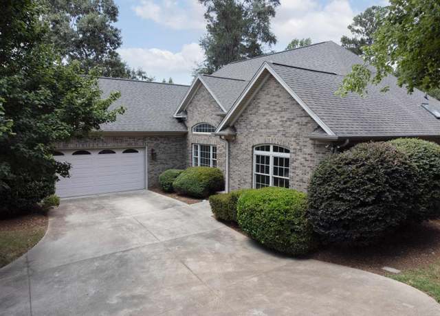 Property at 124 Bentwater Trl, Simpsonville, SC 29680, 4 beds, 3.5 baths