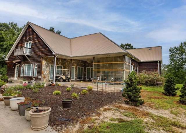 Property at 120 Lonesome Valley Rd, Westminster, SC 29693, 5 beds, 4 baths