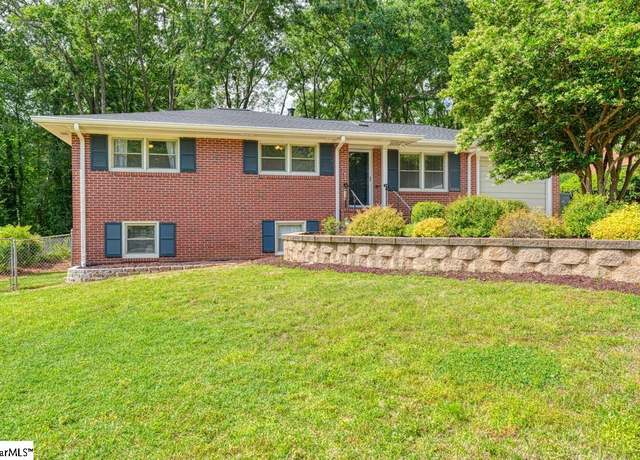 Property at 1059 Maryland Ave, Spartanburg, SC 29307, 4 beds, 2.5 baths
