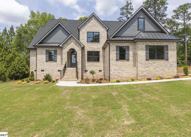 Property at 221 Graylyn Dr, Anderson, SC 29621, 4 beds, 3.5 baths