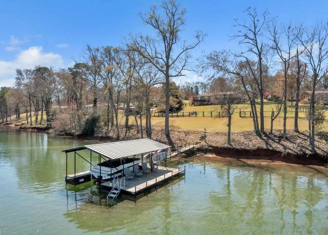 Property at 2222 Surfside Dr, Anderson, SC 29625, 4 beds, 2.5 baths