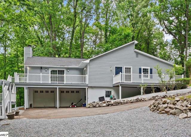 Property at 150 Orchard Dr, Inman, SC 29349, 2 beds, 2.5 baths