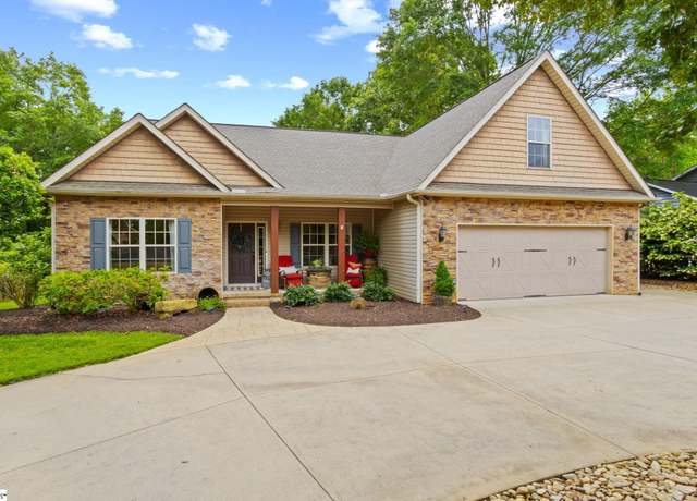Property at 6 Pebble Stone Ln, Taylors, SC 29687-6633, 4 beds, 3 baths