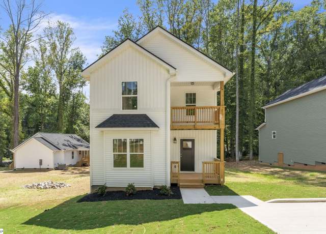 Property at 398 Woodland Cir, Belton, SC 29627, 3 beds, 2.5 baths