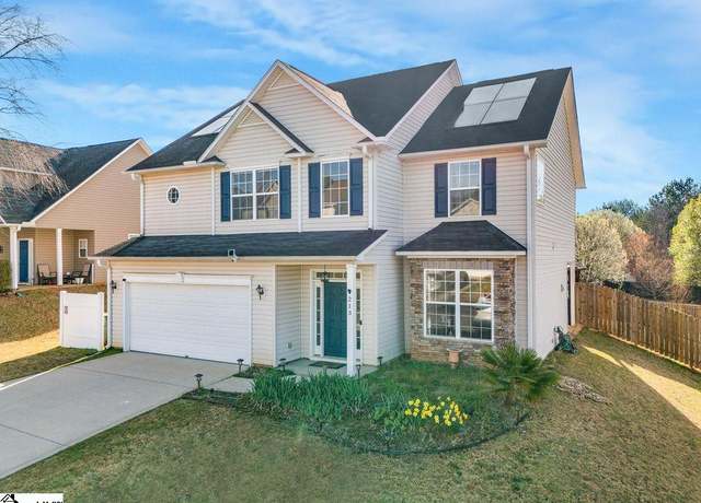 Property at 213 Worcester Ln, Easley, SC 29642, 3 beds, 2.5 baths