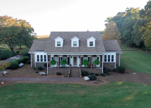 Property at 187 Meadow Brook Ln, Pickens, SC 29671, 4 beds, 3.5 baths
