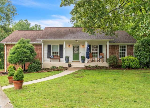 Property at 10 Del Norte Ct, Greenville, SC 29615, 4 beds, 3 baths