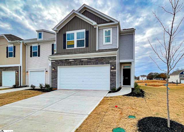 Property at 214 Toal Ct, Greenville, SC 29611, 3 beds, 2.5 baths