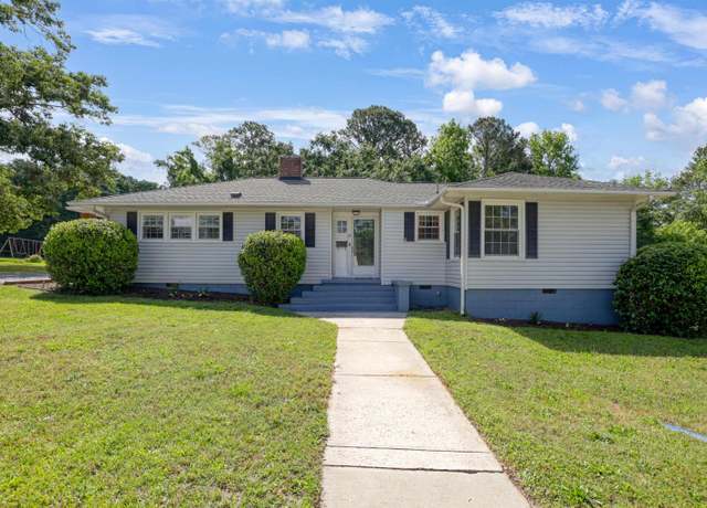 Property at 19 Ware St, Ware Shoals, SC 29692, 3 beds, 1 bath