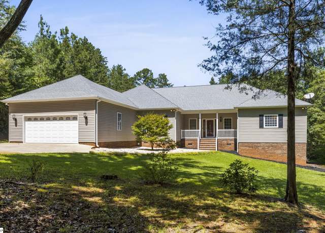 Property at 309 N Walnut Dr, Anderson, SC 29621, 3 beds, 3 baths