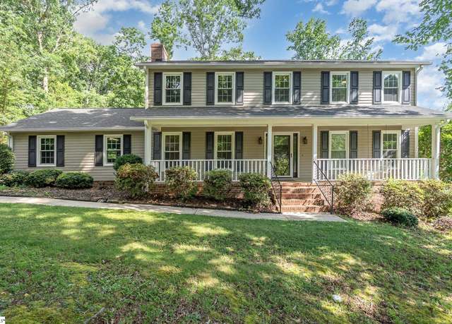 Property at 113 Robinwood Dr, Simpsonville, SC 29681, 4 beds, 2.5 baths