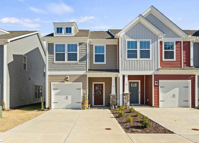 Property at 17 Starlake Rd, Simpsonville, SC 29681, 3 beds, 2.5 baths