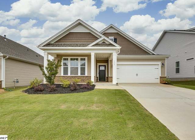 Property at 104 Dodd Trl, Greenville, SC 29605, 3 beds, 2 baths