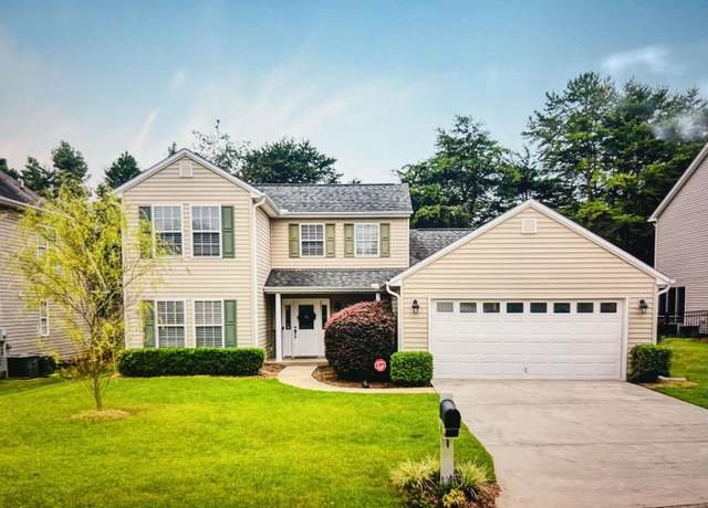 Property at 201 Summitbluff Dr, Greenville, SC 29617, 4 beds, 2.5 baths