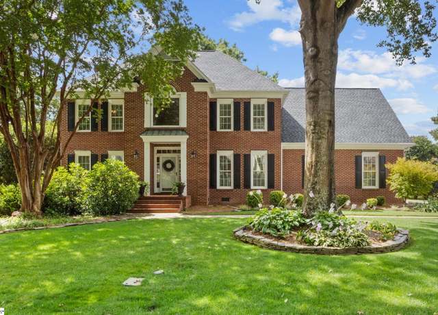 Property at 104 Gilderview Dr, Simpsonville, SC 29681, 4 beds, 2.5 baths