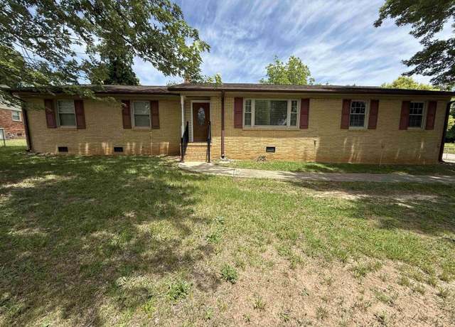 Property at 700 Welcome Avenue Ext, Greenville, SC 29611, 3 beds, 2 baths