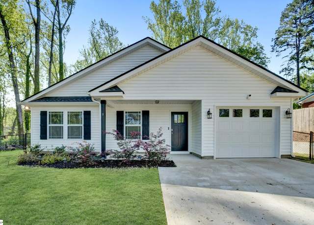 Property at 9 Willow Pines Ct, Spartanburg, SC 29303, 3 beds, 2 baths