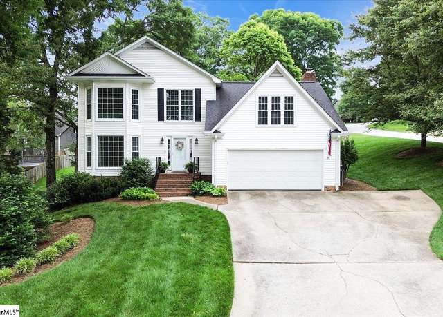 Property at 100 Firethorne Dr, Greer, SC 29650, 4 beds, 2.5 baths