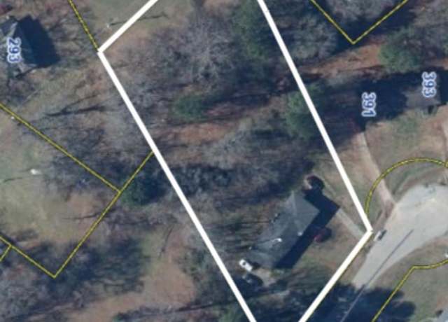 Property at 367 Sequoia Dr, Spartanburg, SC 29306, 4 beds, 2 baths