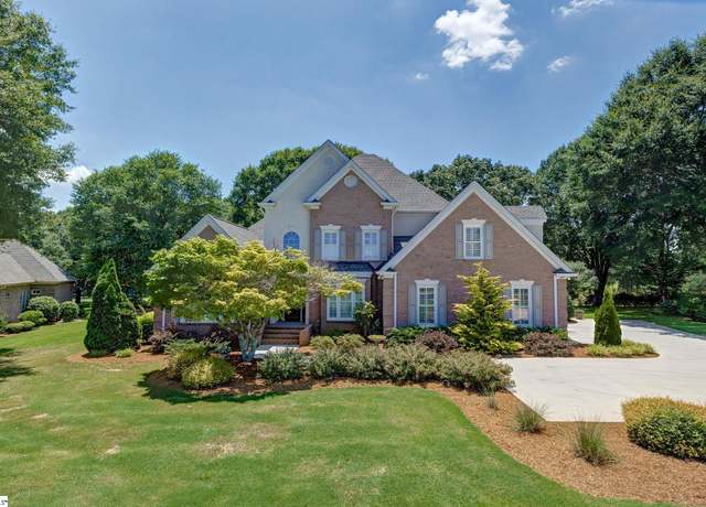 Property at 163 Tupelo Dr, Greer, SC 29651, 3 beds, 2.5 baths