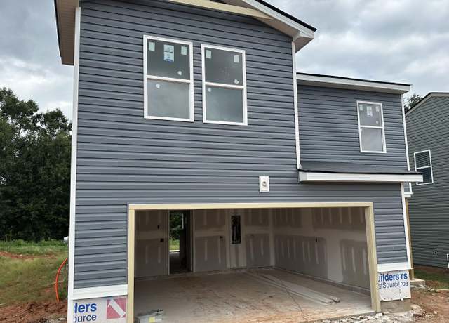 Property at 233 Green Pasture Rd, Fountain Inn, SC 29644, 5 beds, 3.5 baths