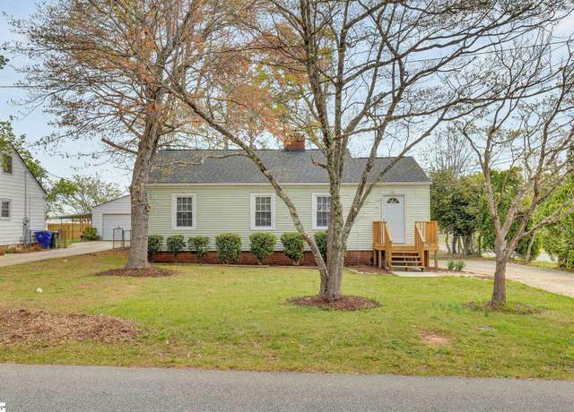 Property at 29 Fore Ave, Greenville, SC 29607-3217, 2 beds, 2 baths