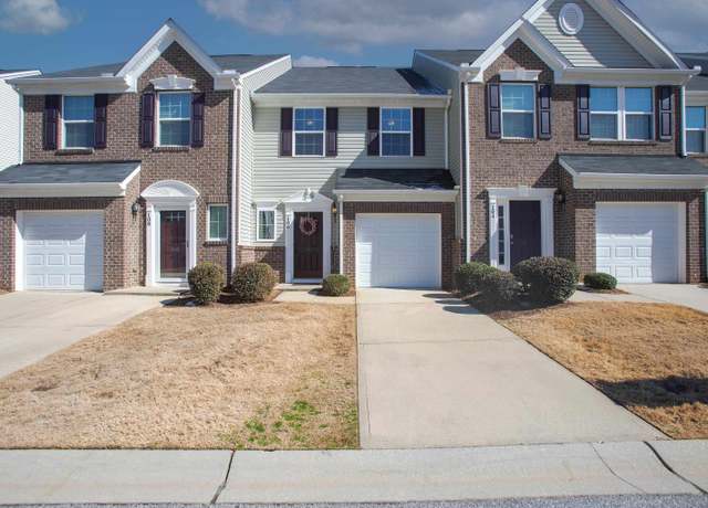 Property at 106 Emerywood Ln, Greenville, SC 29607, 3 beds, 2.5 baths