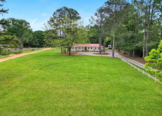 Property at 103 Mississippi Dr, Clinton, SC 29325, 4 beds, 2.5 baths